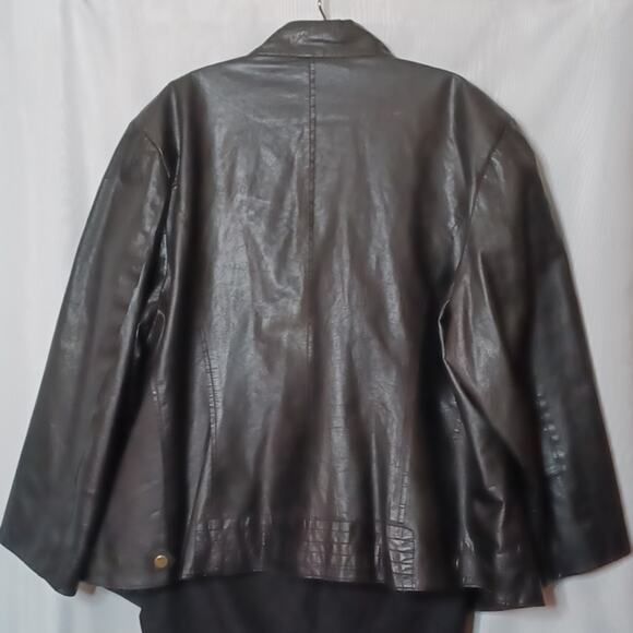 ANDREW MARC New York Women's Black Genuine Leather Jacket. 2X - Picture 10 of 16
